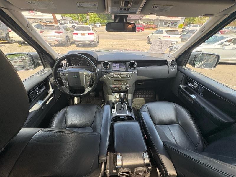2012 Land Rover LR4 Image 13