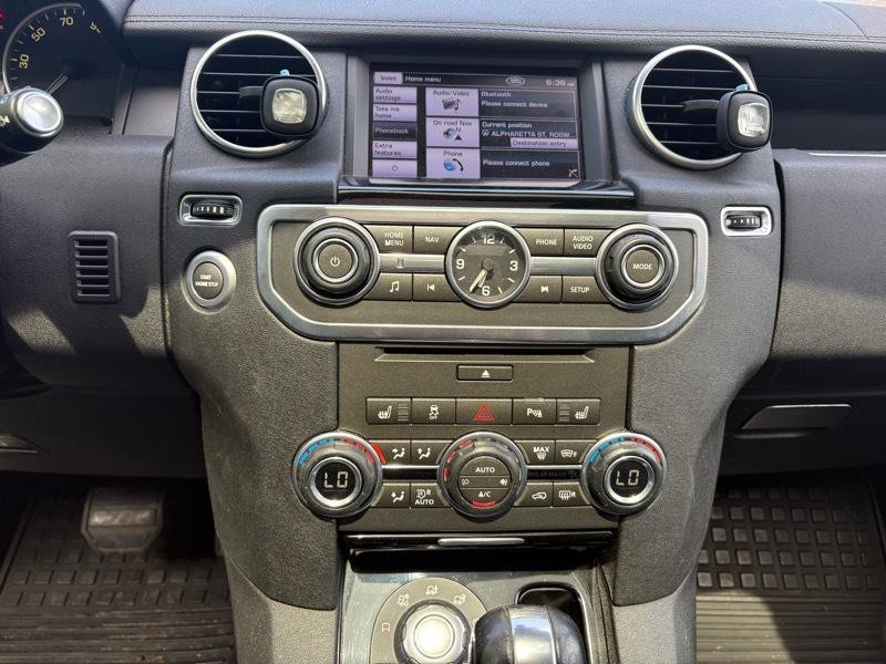 2012 Land Rover LR4 Image 19