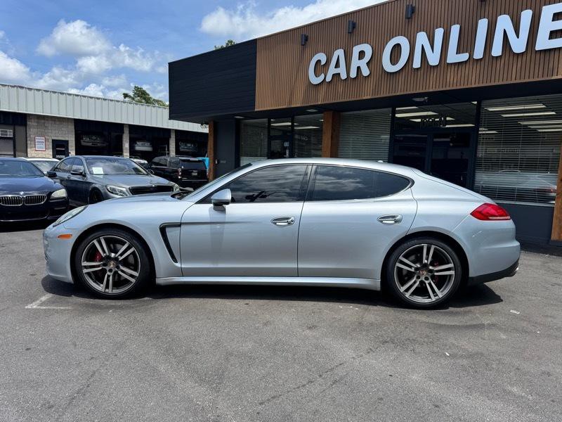 2014 Porsche Panamera Image 4