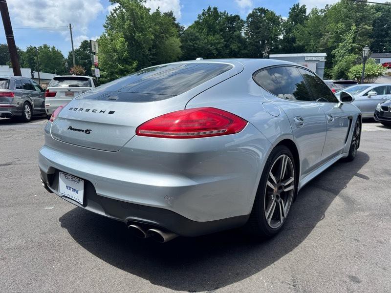 2014 Porsche Panamera Image 7