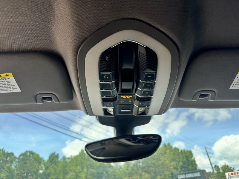 2014 Porsche Panamera Image 19