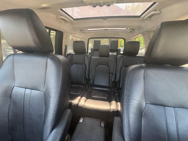 2011 Land Rover LR4 Image 15