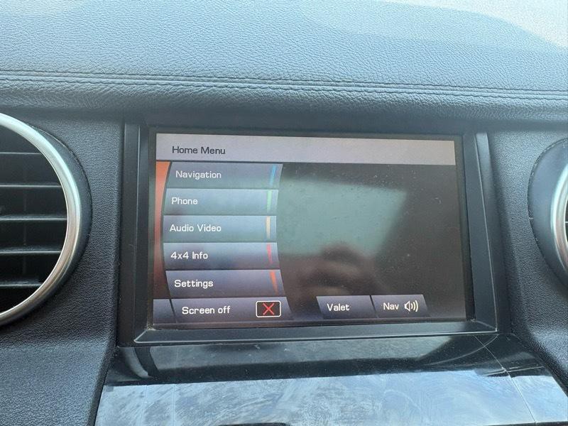 2011 Land Rover LR4 Image 16