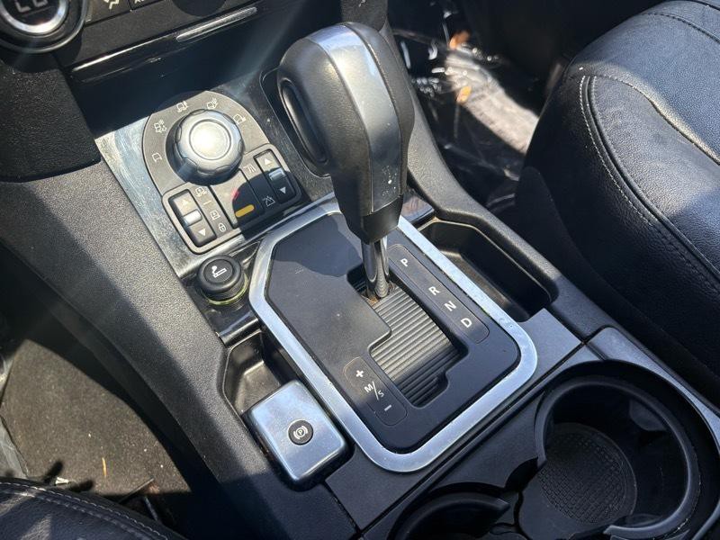 2011 Land Rover LR4 Image 21