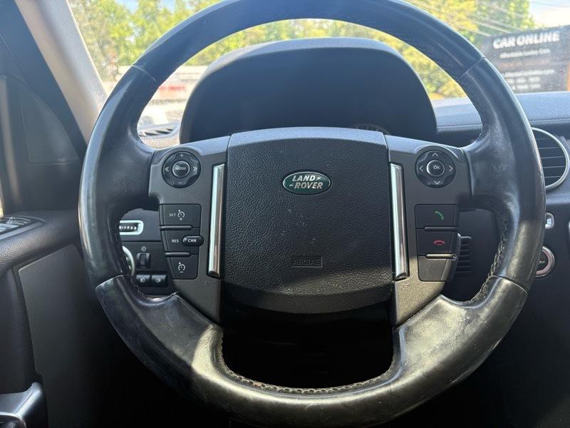 2011 Land Rover LR4 Image 22