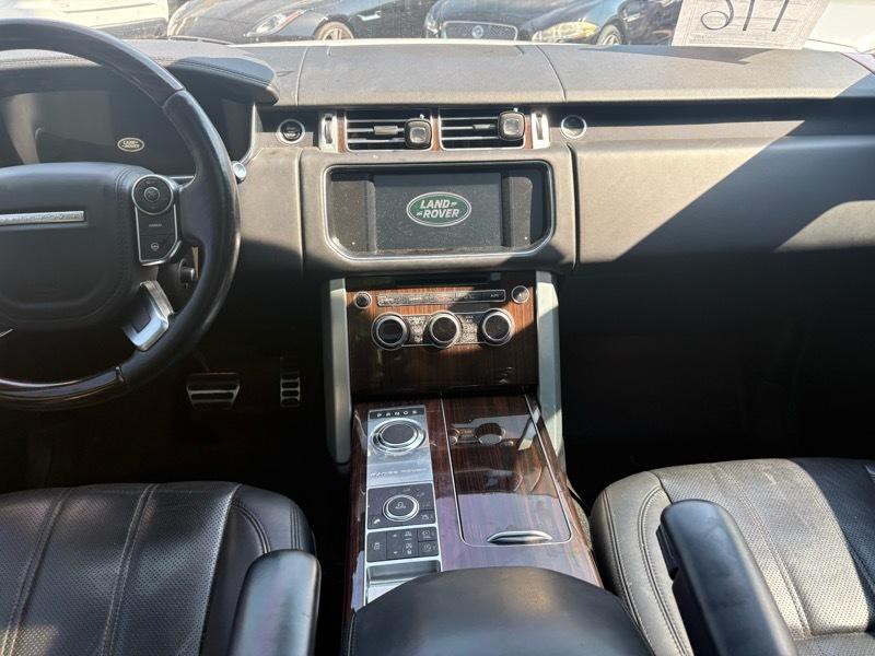 2015 Land Rover Range Rover Image 18