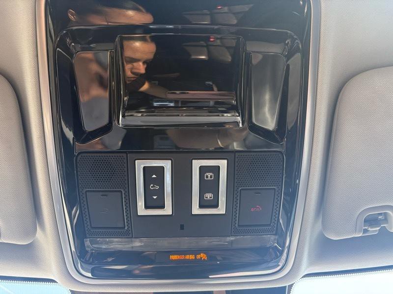 2015 Land Rover Range Rover Image 28