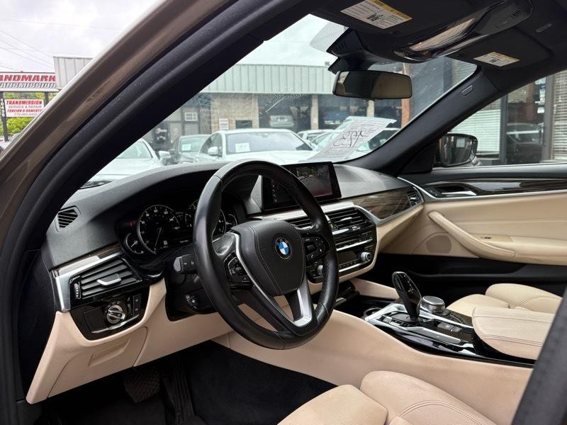 2019 BMW 5 Series Image 8