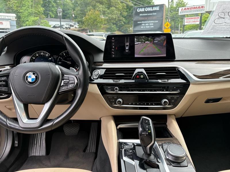 2019 BMW 5 Series Image 11