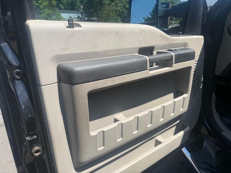 2010 Ford F-250 Image 13