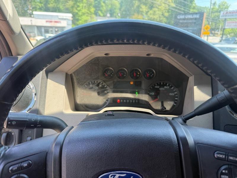 2010 Ford F-250 Image 17