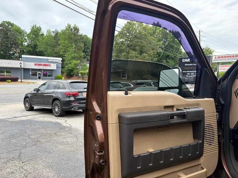 2011 Ford F-250 Image 16