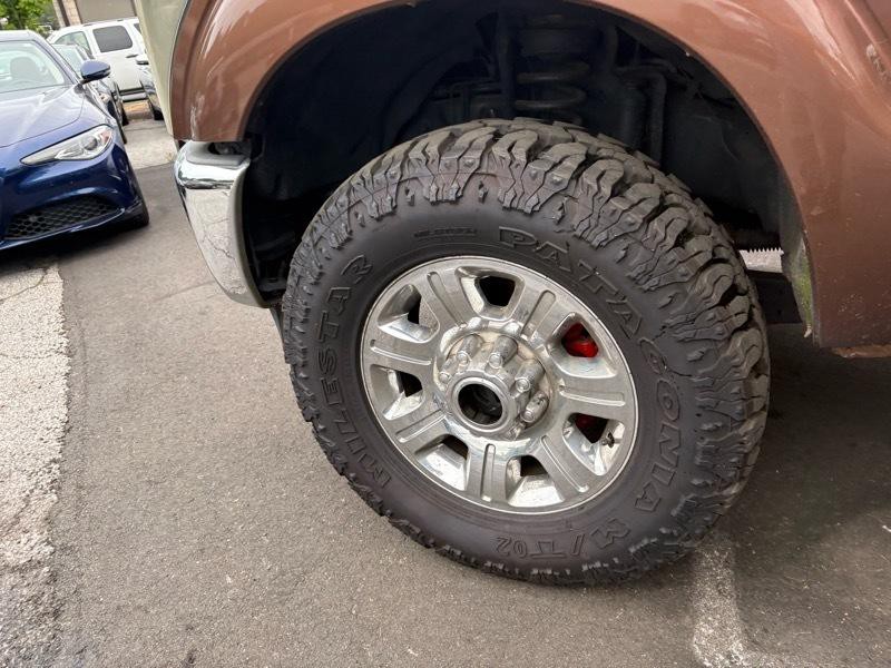 2011 Ford F-250 Image 17