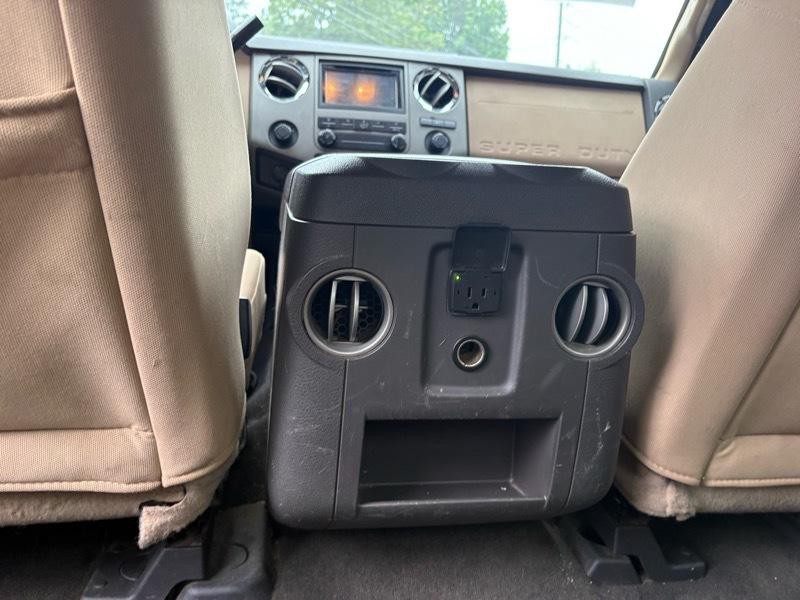 2011 Ford F-250 Image 21