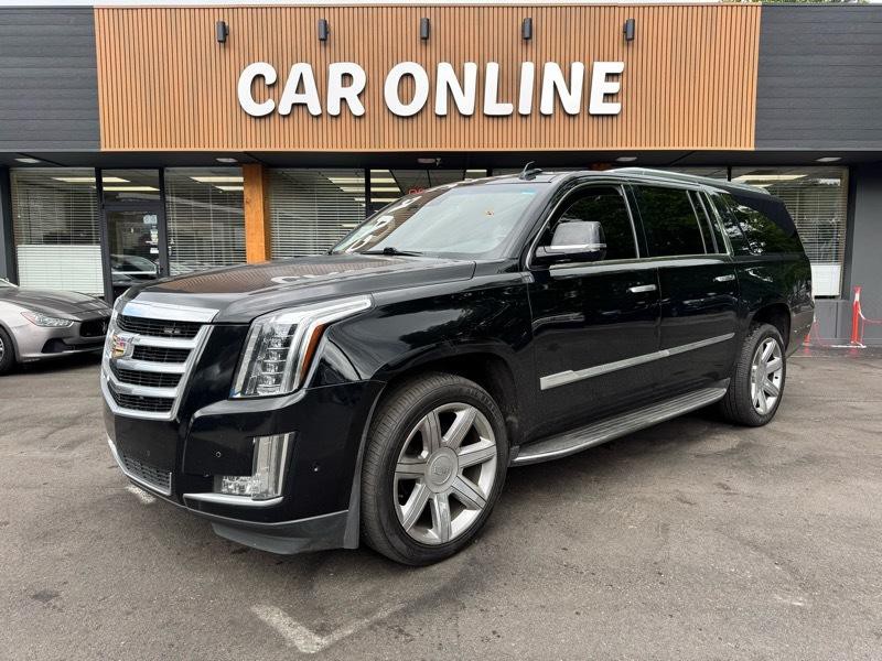 2017 Cadillac Escalade Image 1