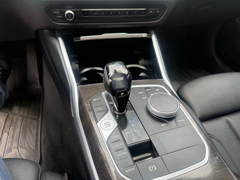 2019 BMW 3 Series Image 17