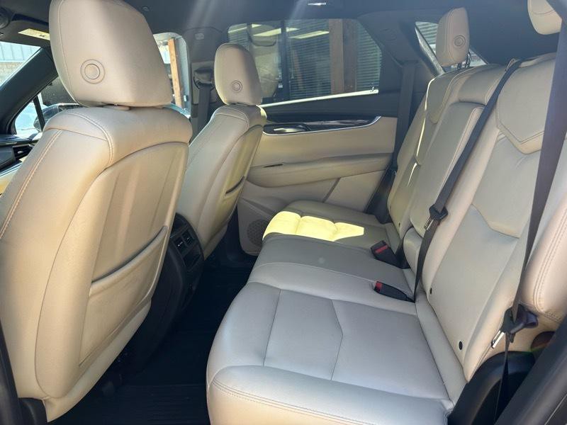 2017 Cadillac XT5 Image 11