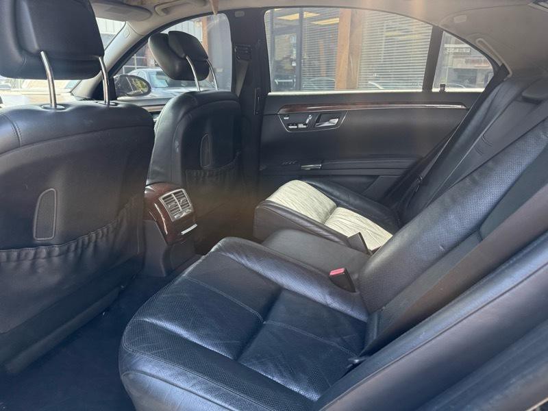 2008 Mercedes-Benz S-Class Image 9