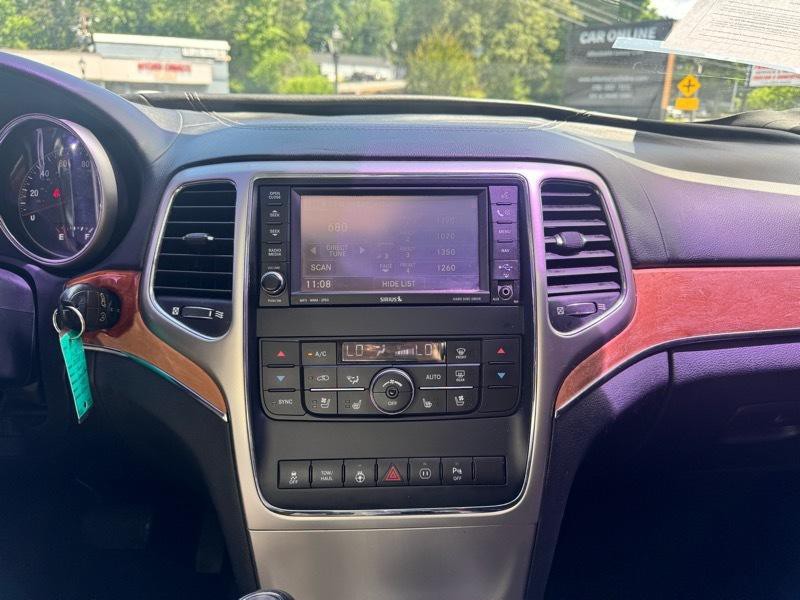 2011 Jeep Grand Cherokee Image 13
