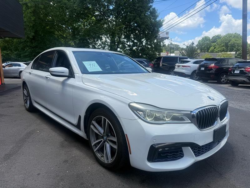 2017 BMW 7 Series Image 3
