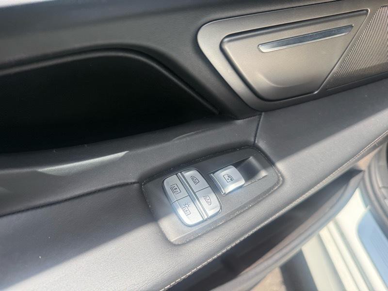 2017 BMW 7 Series Image 9