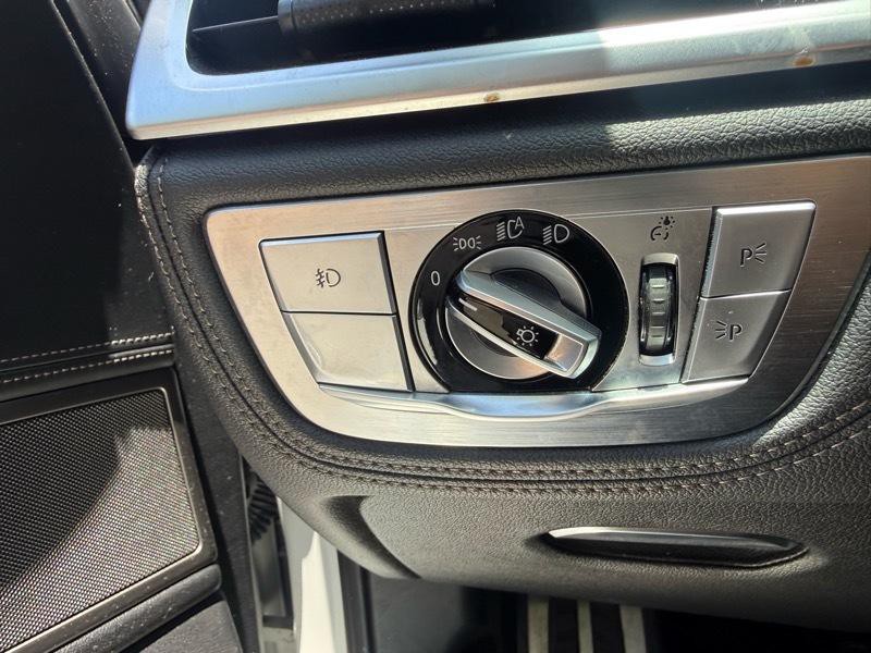 2017 BMW 7 Series Image 24