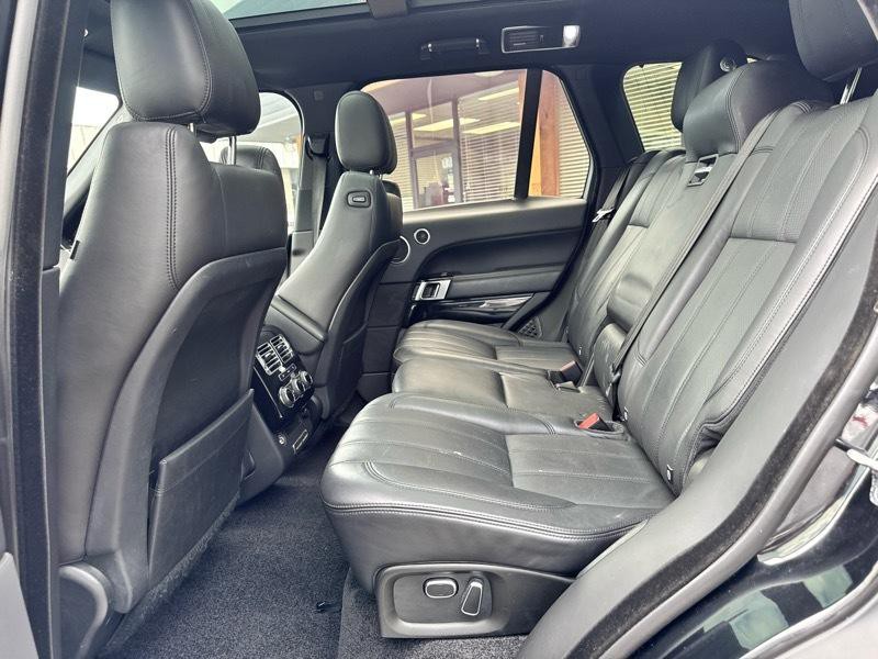 2014 Land Rover Range Rover Image 19