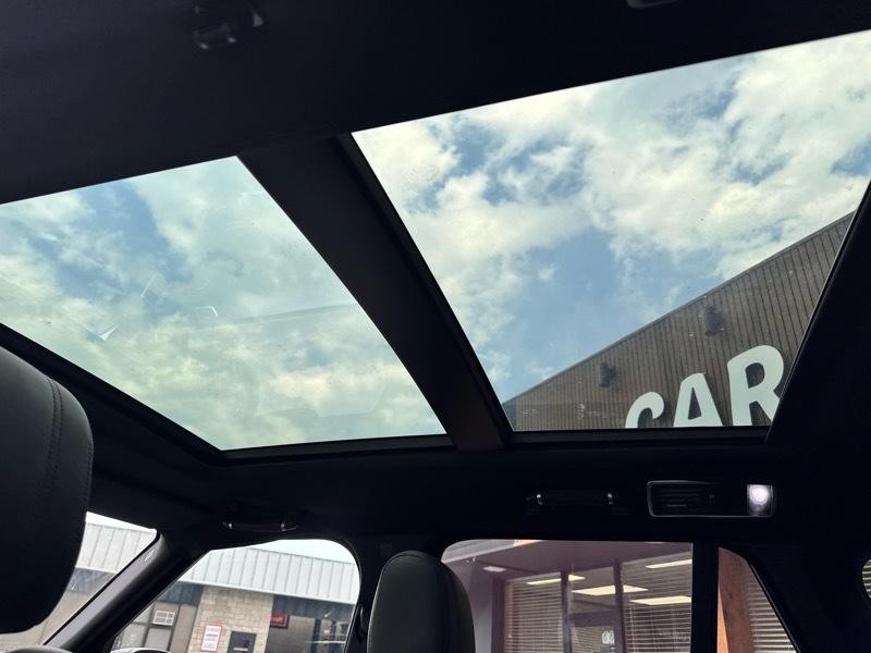 2014 Land Rover Range Rover Image 21