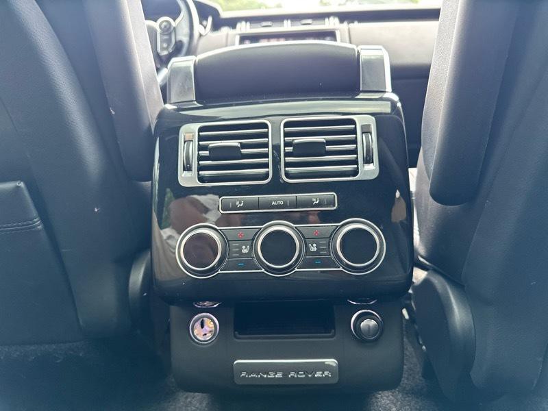 2014 Land Rover Range Rover Image 22