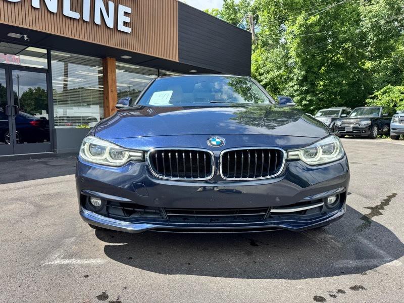 2017 BMW 3 Series Image 2
