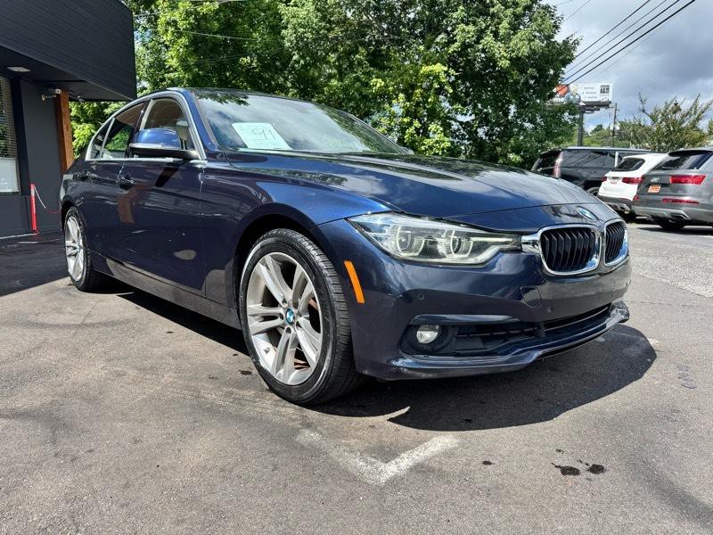 2017 BMW 3 Series Image 3