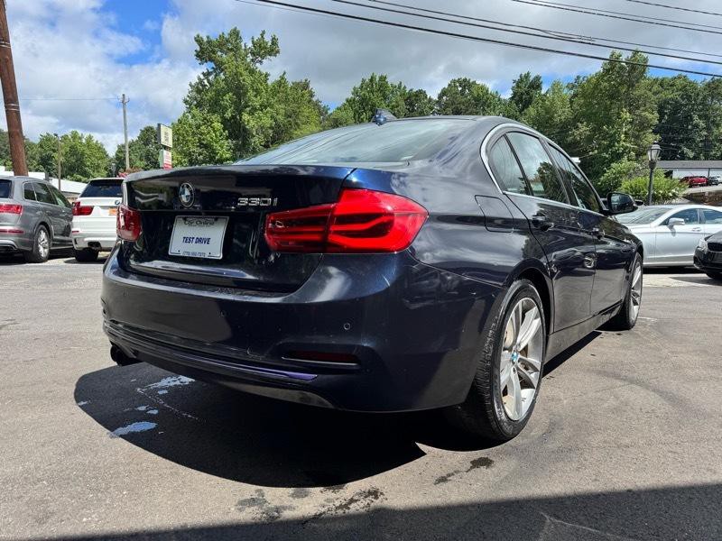 2017 BMW 3 Series Image 5