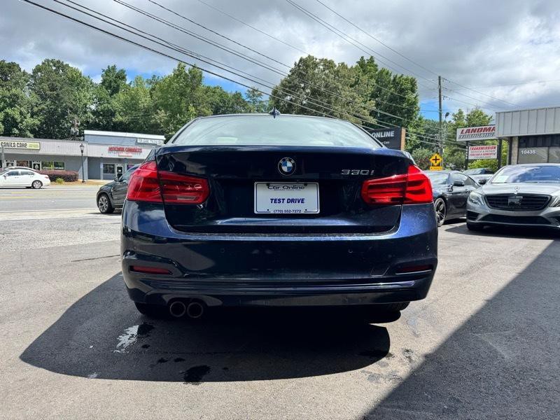 2017 BMW 3 Series Image 6