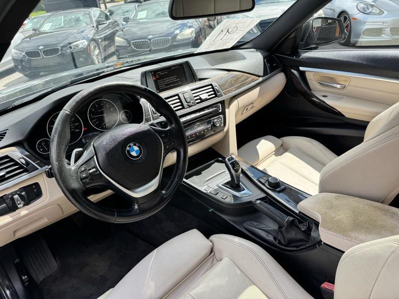 2017 BMW 3 Series Image 11