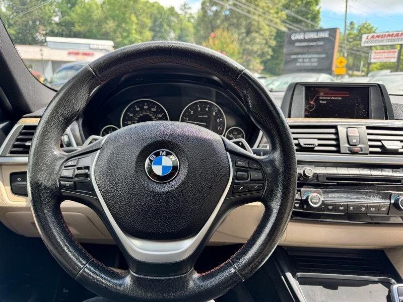 2017 BMW 3 Series Image 15