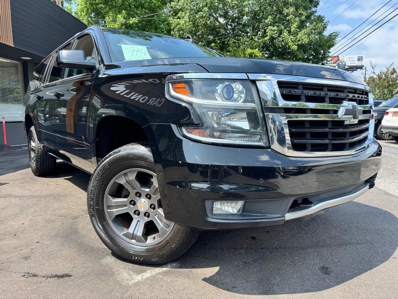 2015 Chevrolet Suburban Image 3