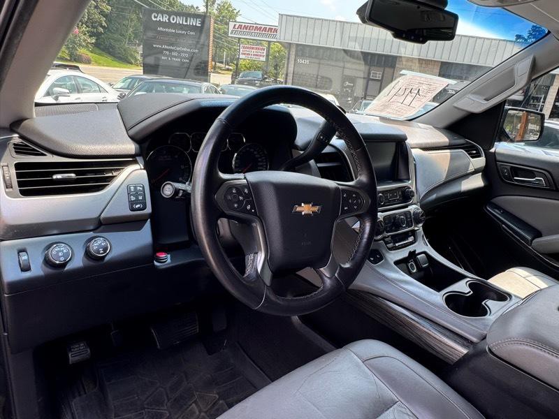 2015 Chevrolet Suburban Image 12