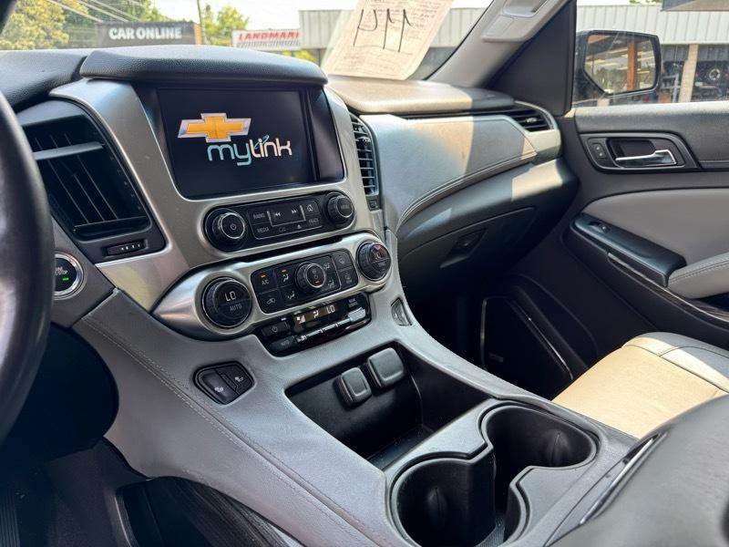 2015 Chevrolet Suburban Image 14
