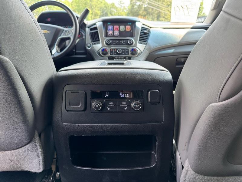2015 Chevrolet Suburban Image 24