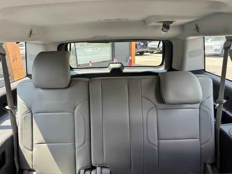 2015 Chevrolet Suburban Image 27