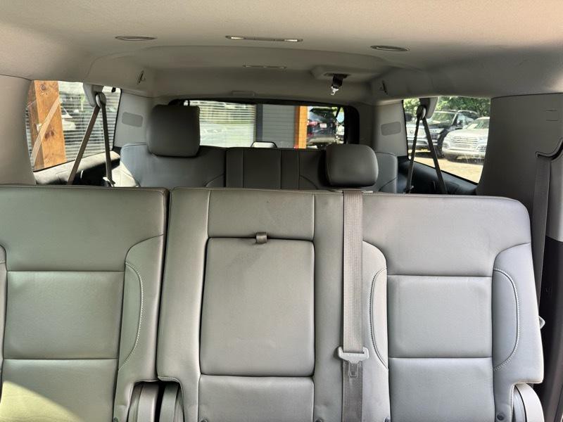 2015 Chevrolet Suburban Image 28