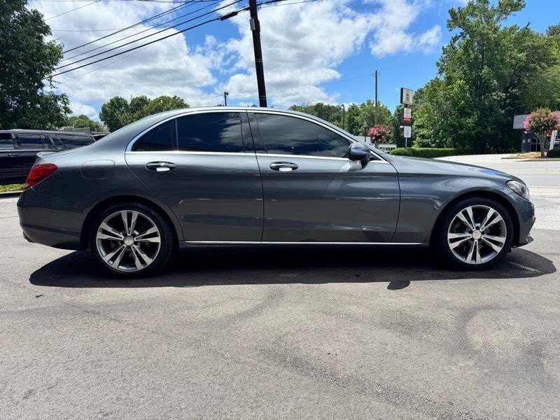 2017 Mercedes-Benz C-Class Image 4