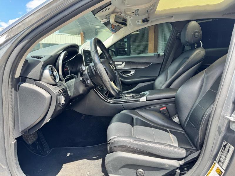 2017 Mercedes-Benz C-Class Image 10
