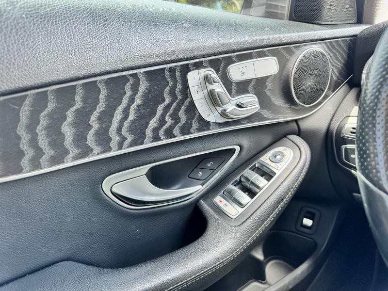 2017 Mercedes-Benz C-Class Image 17