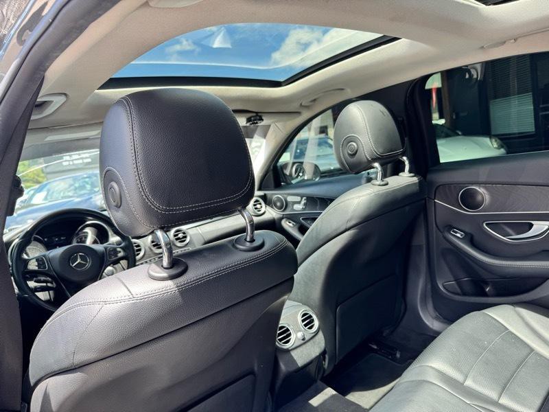 2017 Mercedes-Benz C-Class Image 20