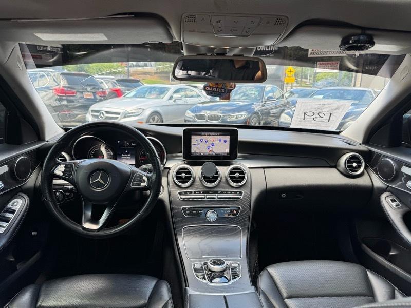 2017 Mercedes-Benz C-Class Image 22