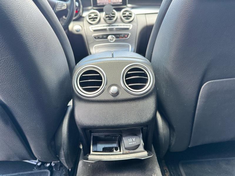 2017 Mercedes-Benz C-Class Image 24