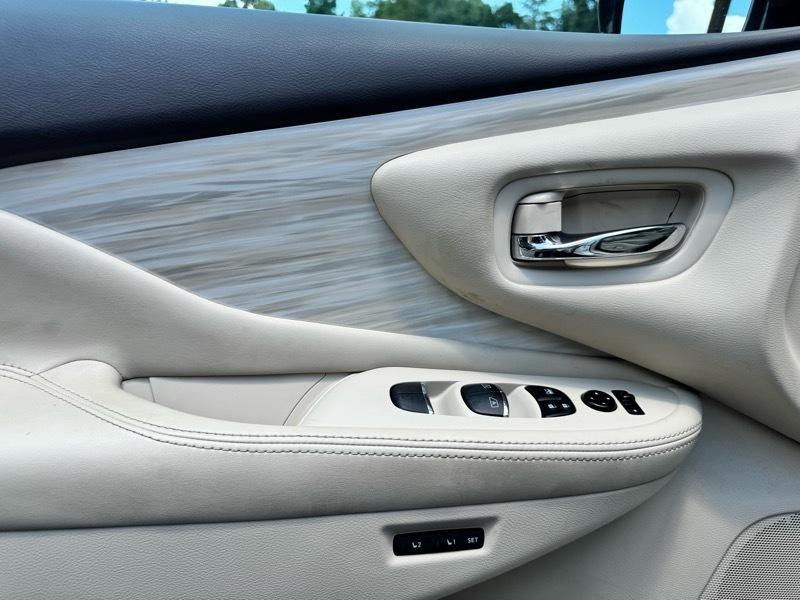 2015 Nissan Murano Image 11