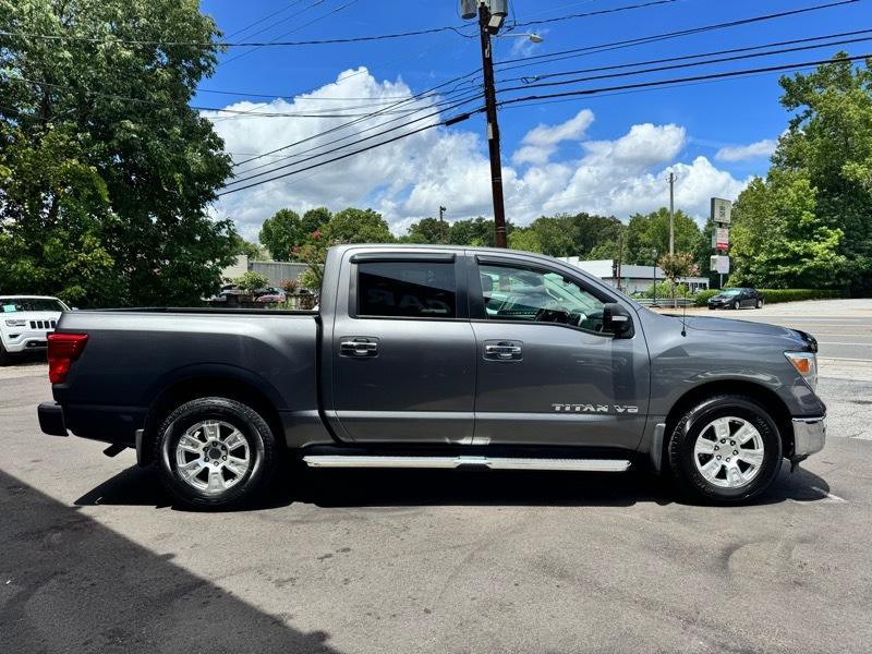2019 Nissan Titan Image 4