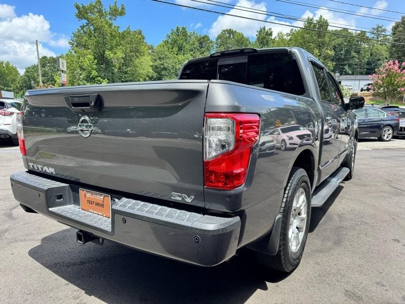 2019 Nissan Titan Image 5